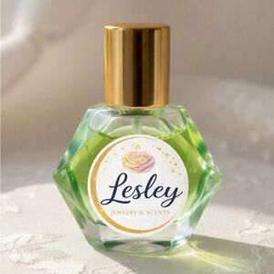 Body Oil long lasting 24h Lesley  luxury scented